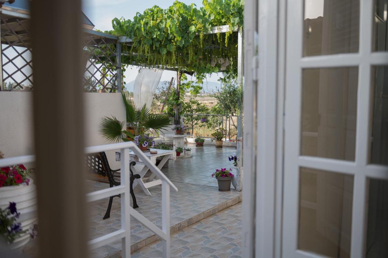 Sea View Residence Nea Kios Bagian luar foto